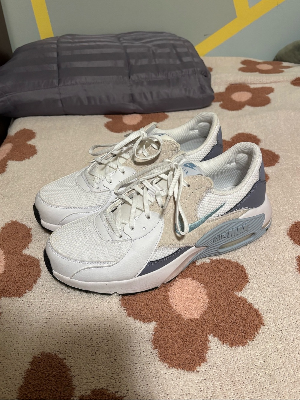 Nike White Sneakers with Gray, Light Blue and Beige Accents